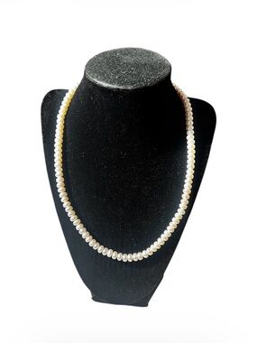 Classic Freshwater Pearl Necklace 20 with stud earring 10K gold - Ivory